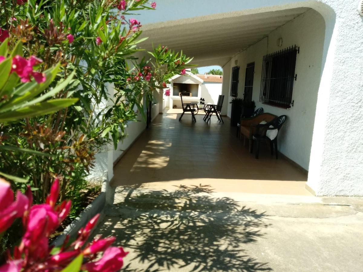 Chalet Garcia Deltebre Bagian luar foto